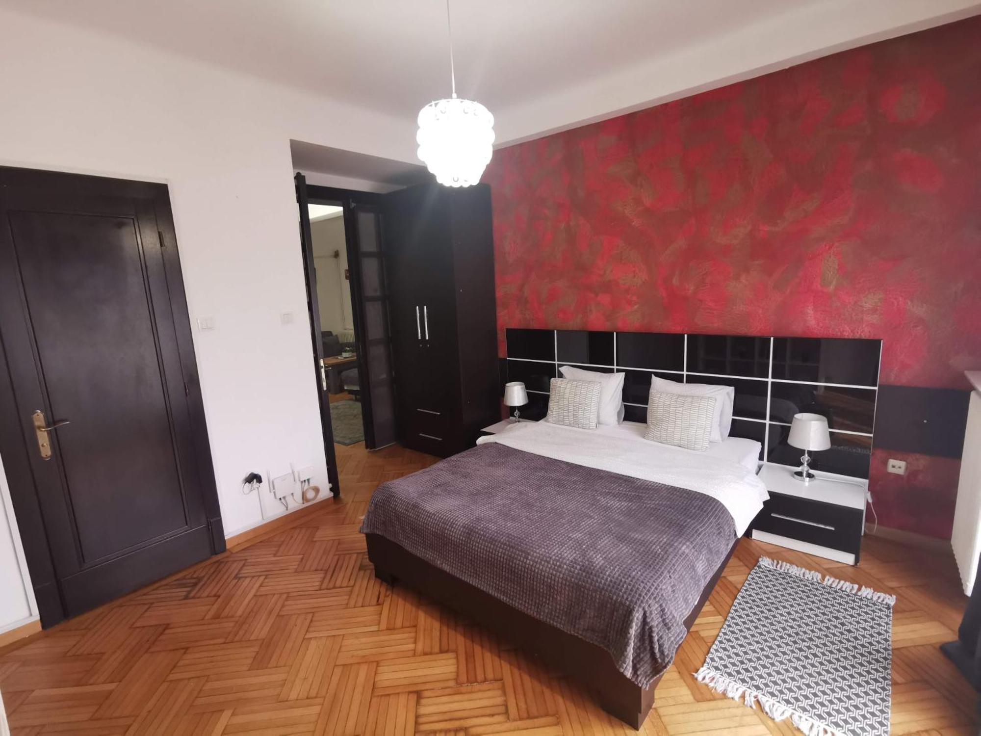 Black&white Apartment Bucharest